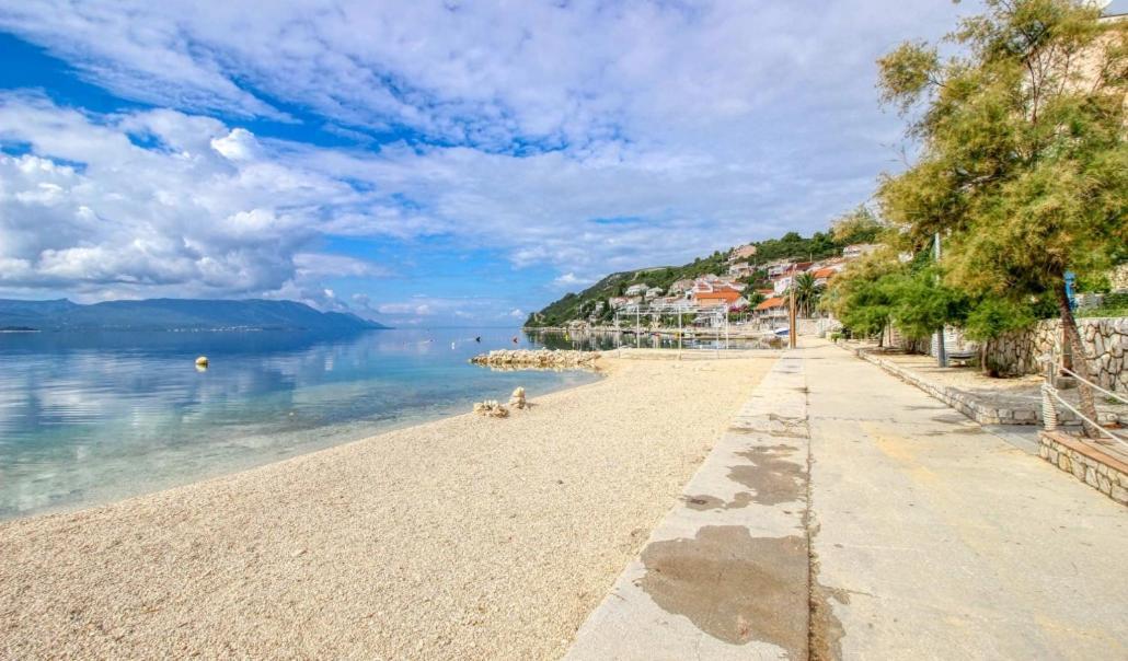 Апартаменты Casa Del Mare Комарна Экстерьер фото